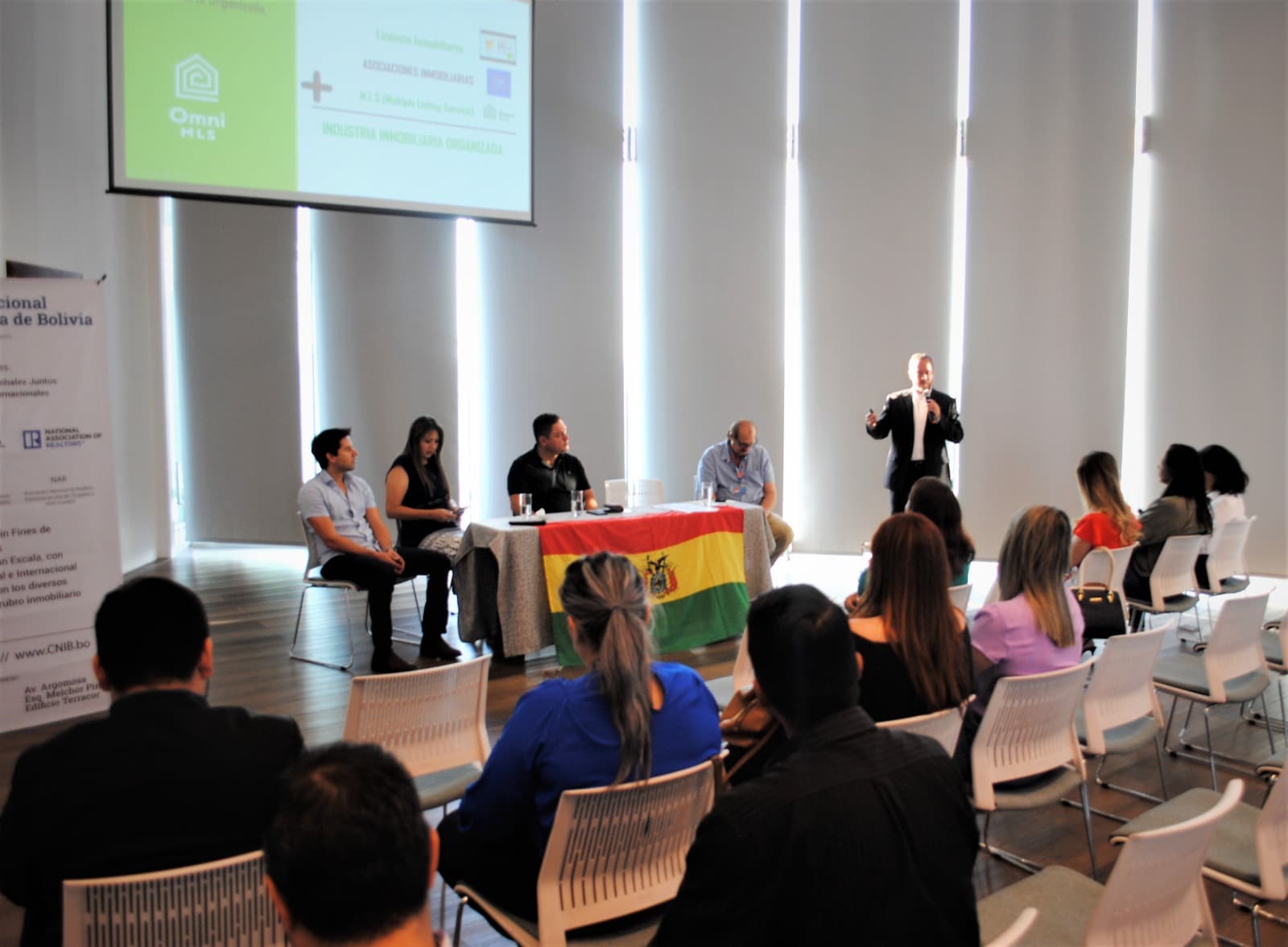 Presentan el Convenio entre OMNI MLS y CNIB firmado durante el Congreso anual de la Confederación Inmobiliaria Latinoamericana, CILA.